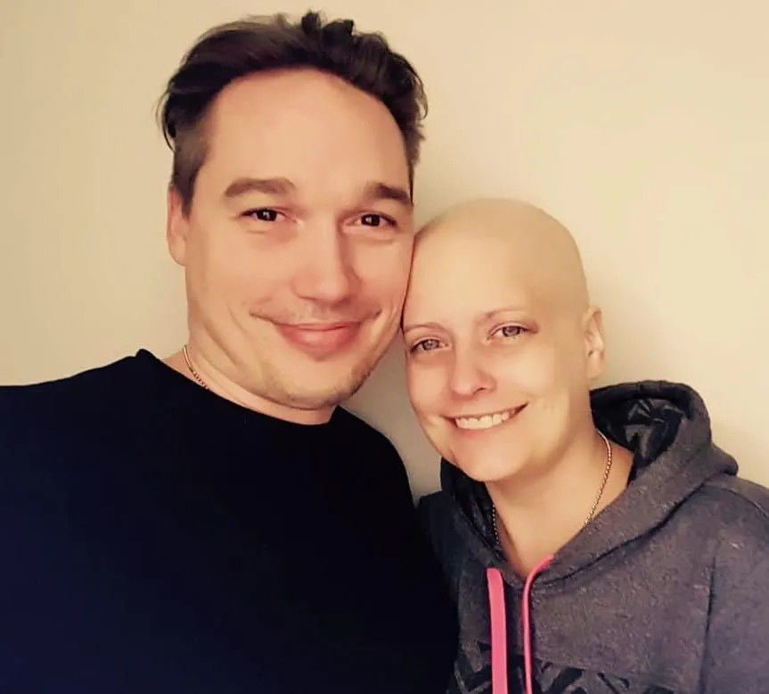 Brooke Robinson and her husband Dave Yasvinski in December 2016, after Robinson underwent a stem cell transplant. (SUPPLIED)